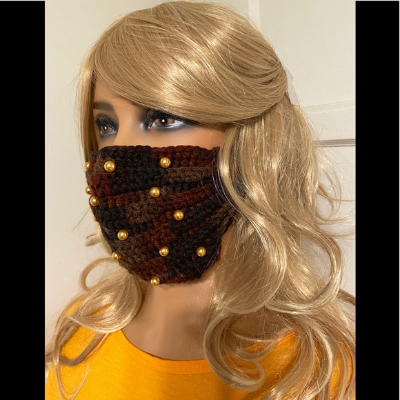 Decorative Hand-Knitted Mask - Picture 3 of 11